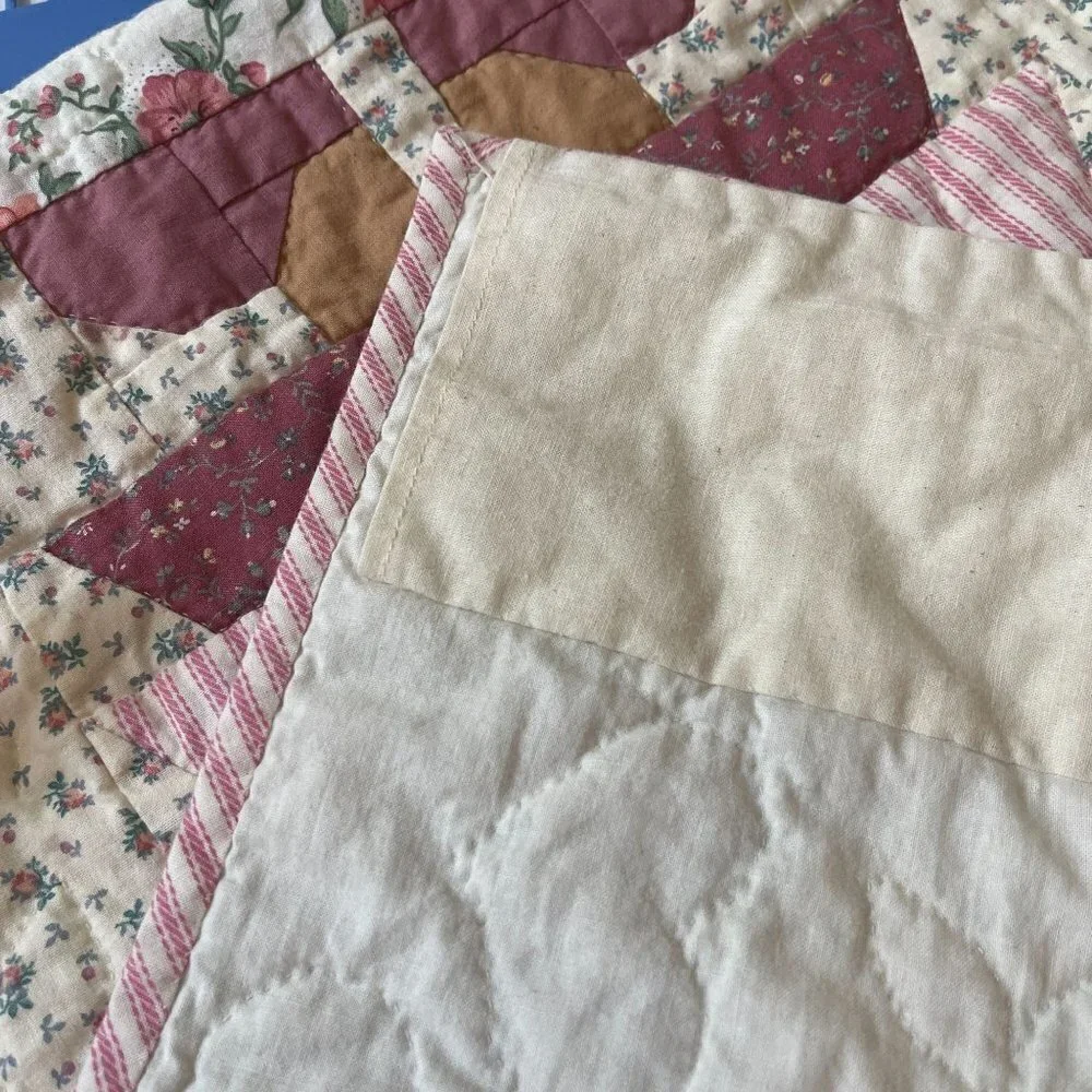 Small Child's Baby Bed Patchwork Quilt Girl Friends Pink Blue Floral 34
